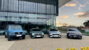 Yıldızlar Hasmer Showroomlarında sizi bekliyor.