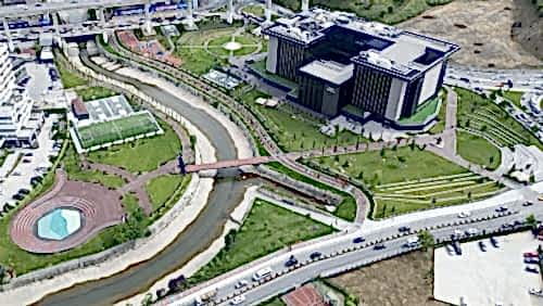 İstinye Üniversitesi